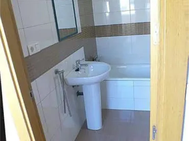 Piso en La Zubia - Foto 3
