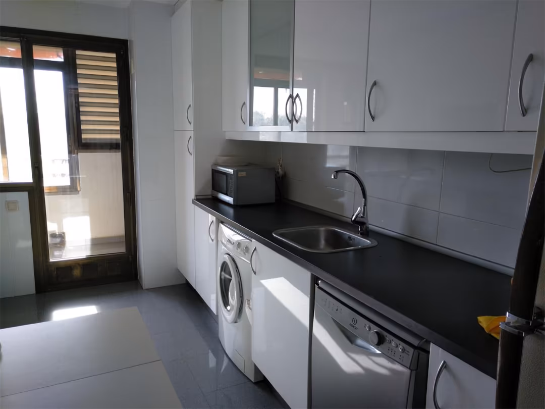 Piso en  Calle de Juan Esplandiú 4 - Foto 16