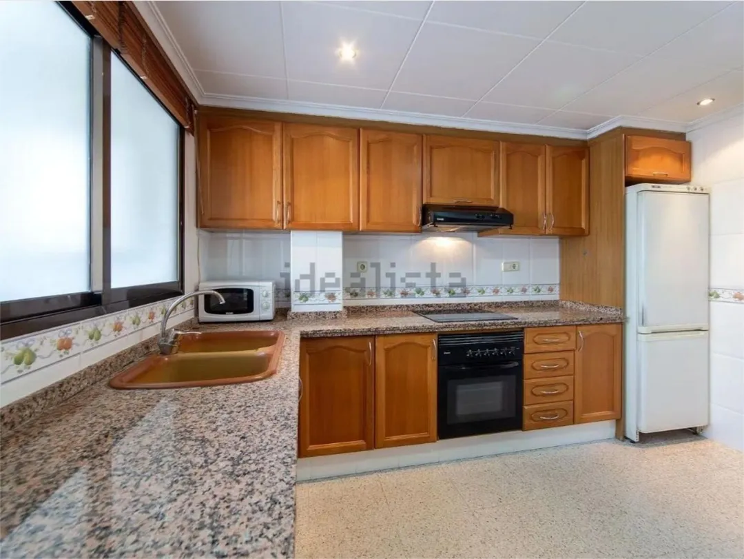 Piso en  Carrer de Carmen Estellés 10 - Foto 8