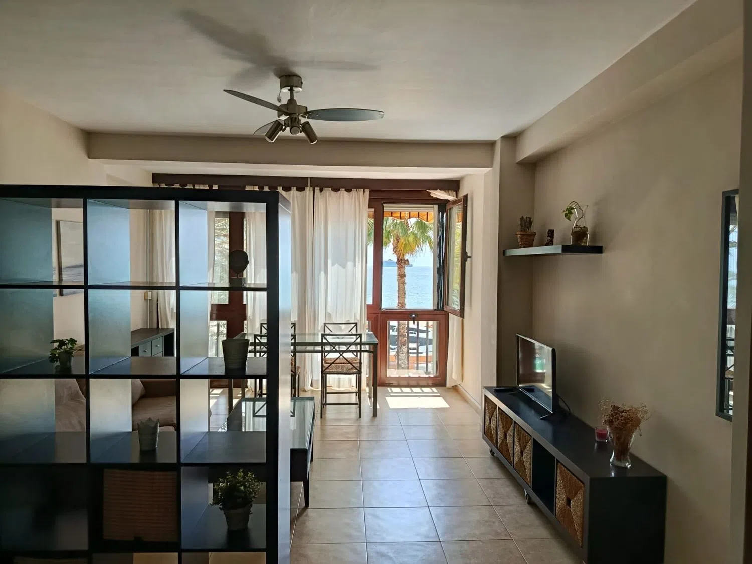 Piso en paseo Marítimo Ciudad de Melilla, 17 , 2º e - Foto 2