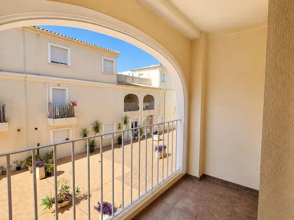 Chalet adosado en Calle Cervantes, 28 - Foto 6