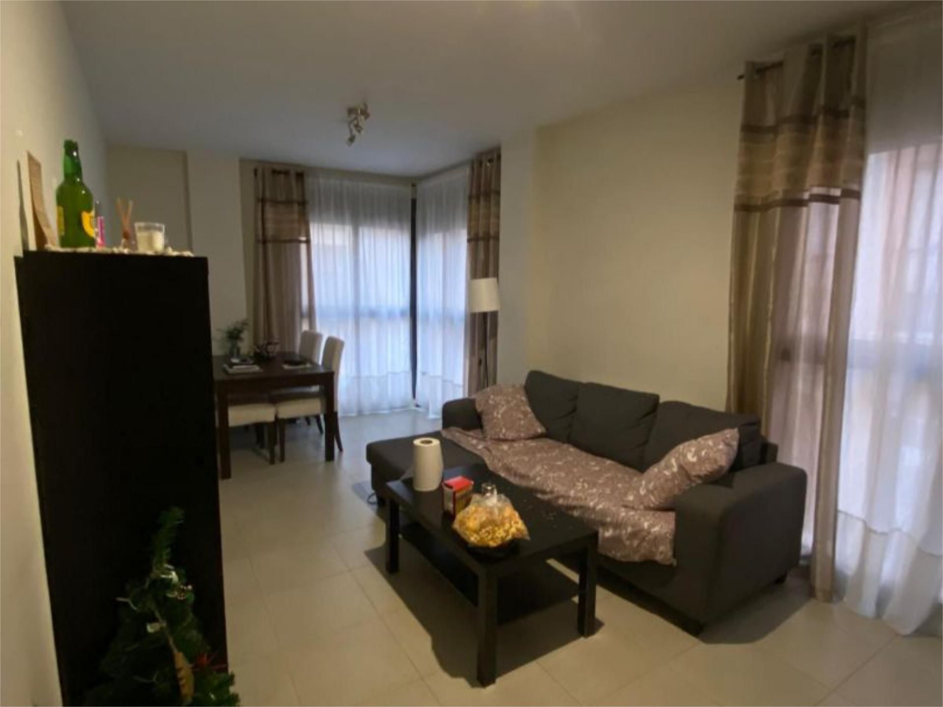 Piso en  Calle Trinidad 3