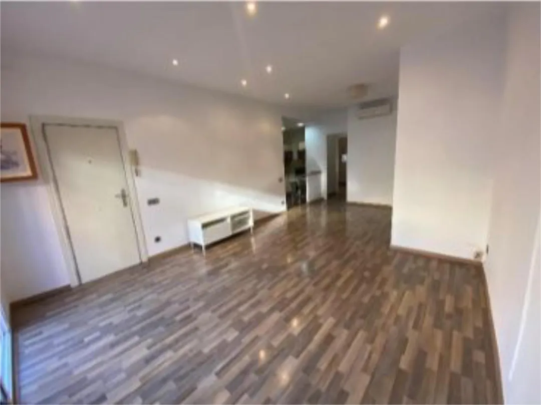 Piso en  Carrer de Déu i Mata 142 - Foto 8