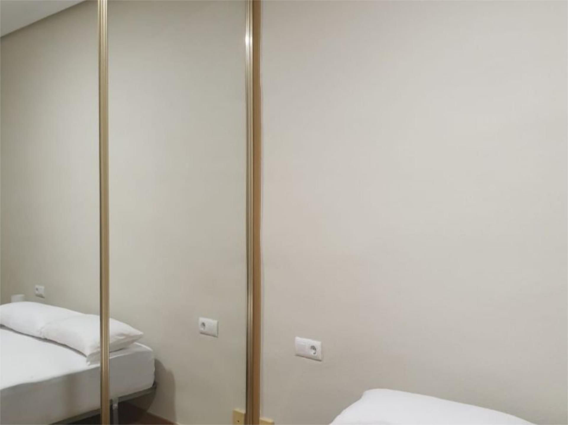 Piso en calle Poeta Vicente Medina 1 - Foto 6