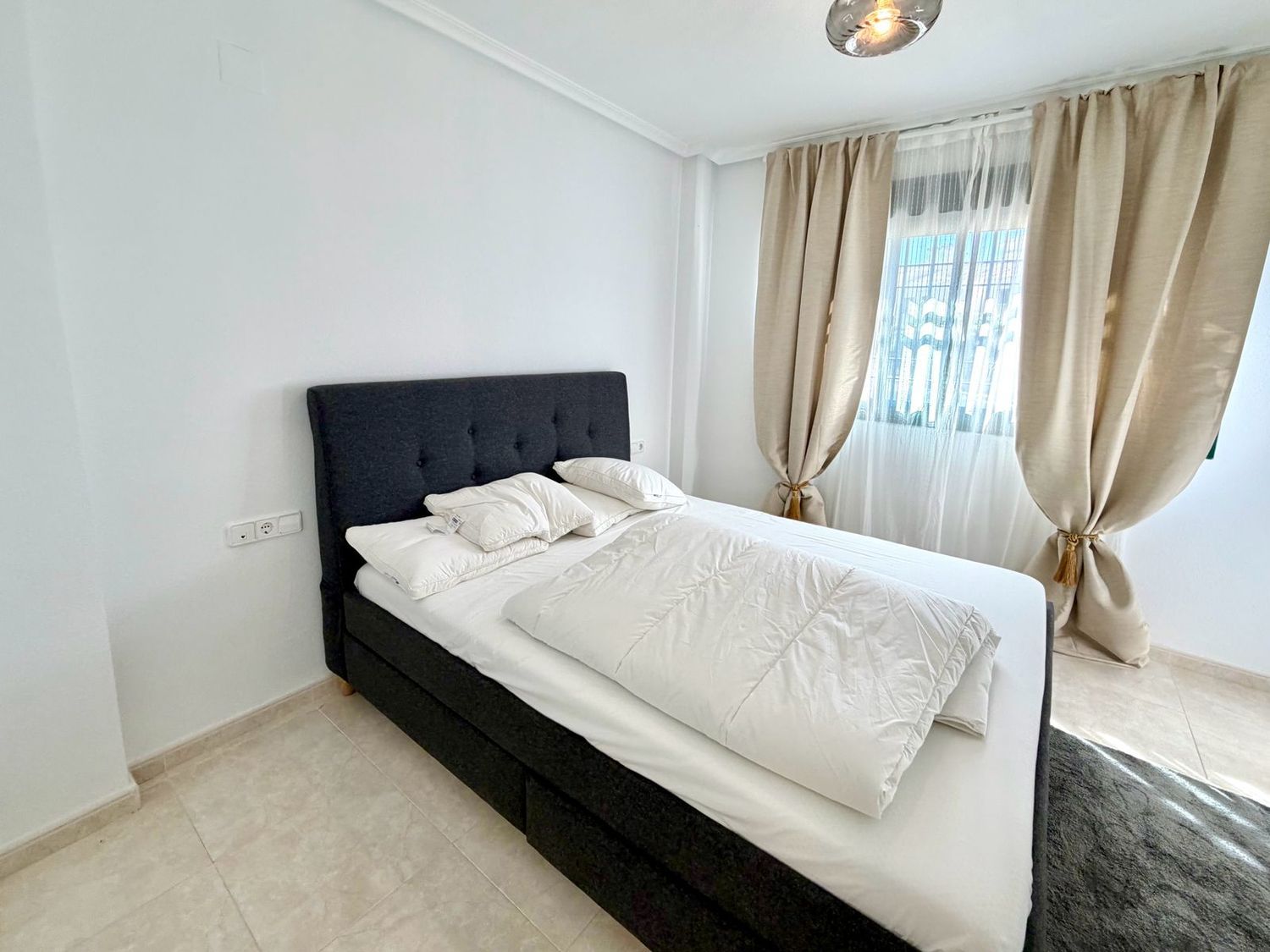 Piso en Avenida de Ibiza, 24, Lomas de Campoamor - Foto 2