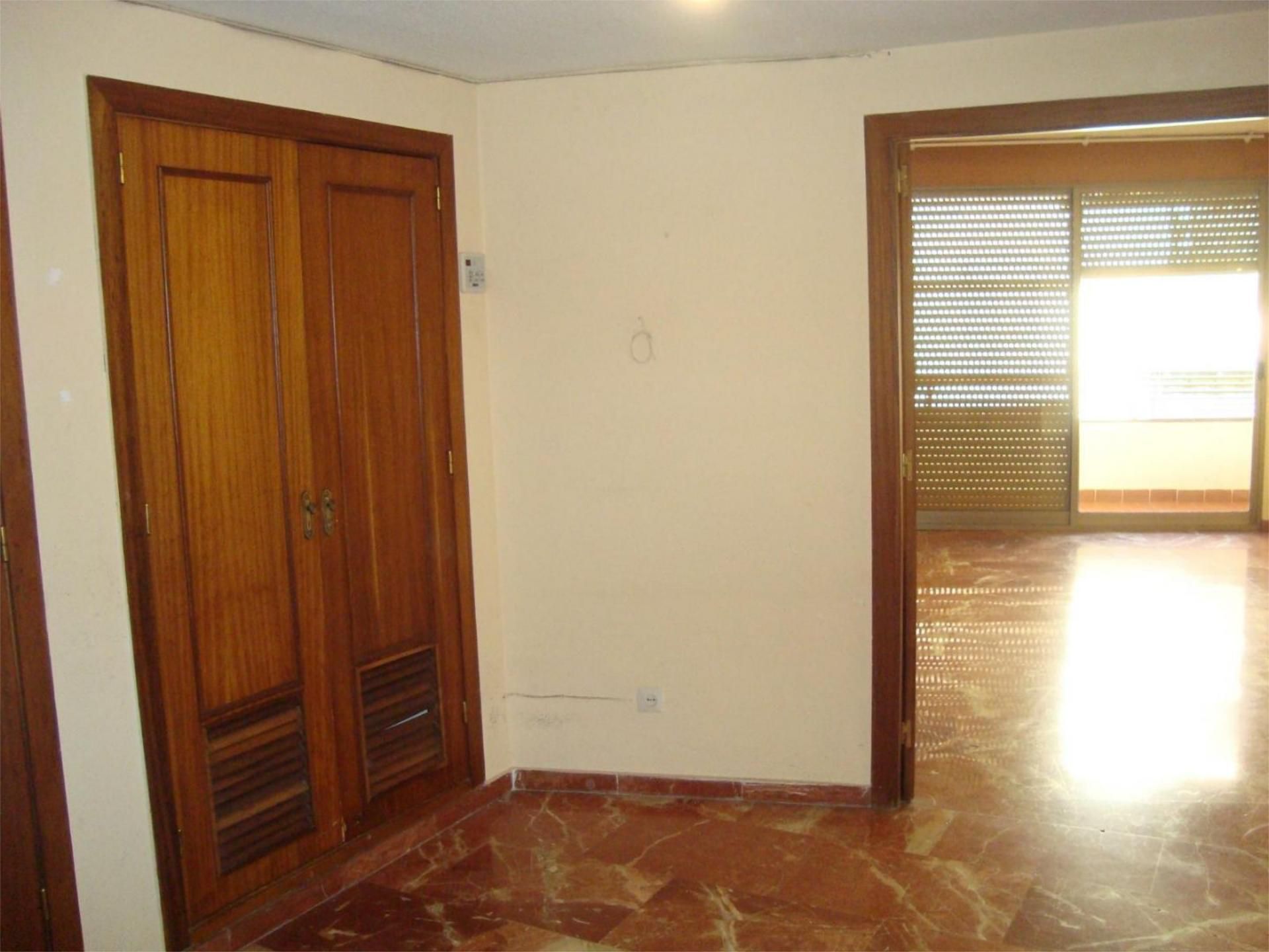 Piso en  Calle Teniente Braulio Laportilla 7