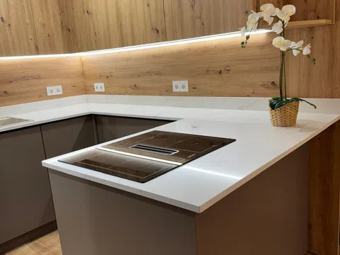 Piso en calle Fernando Camino, 23