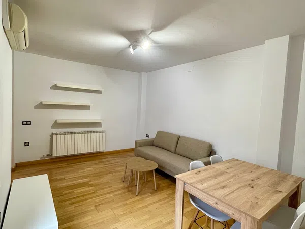 Piso en paseo de Sagasta, 37