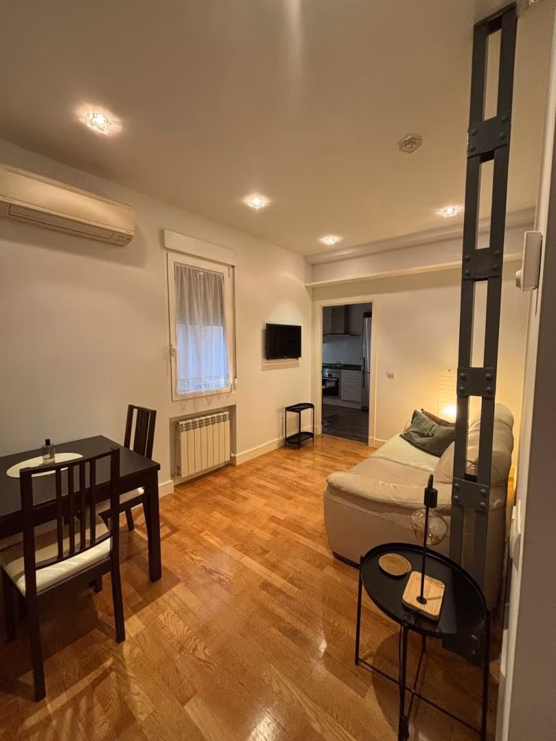 Piso en  Calle de Narváez 62 - Foto 3