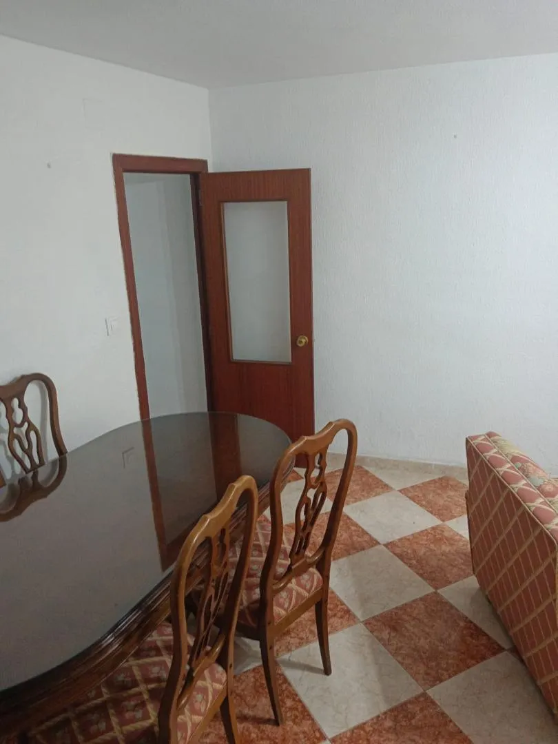 Piso en  Avenida de los Almogávares 28 - Foto 4