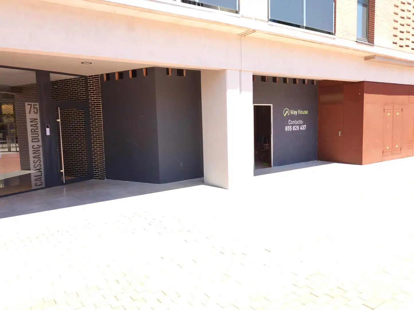 Local comercial en  Carrer de Calassanç Duran 71 - Foto 3