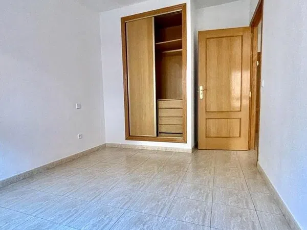 Piso en calle de Triana, 23