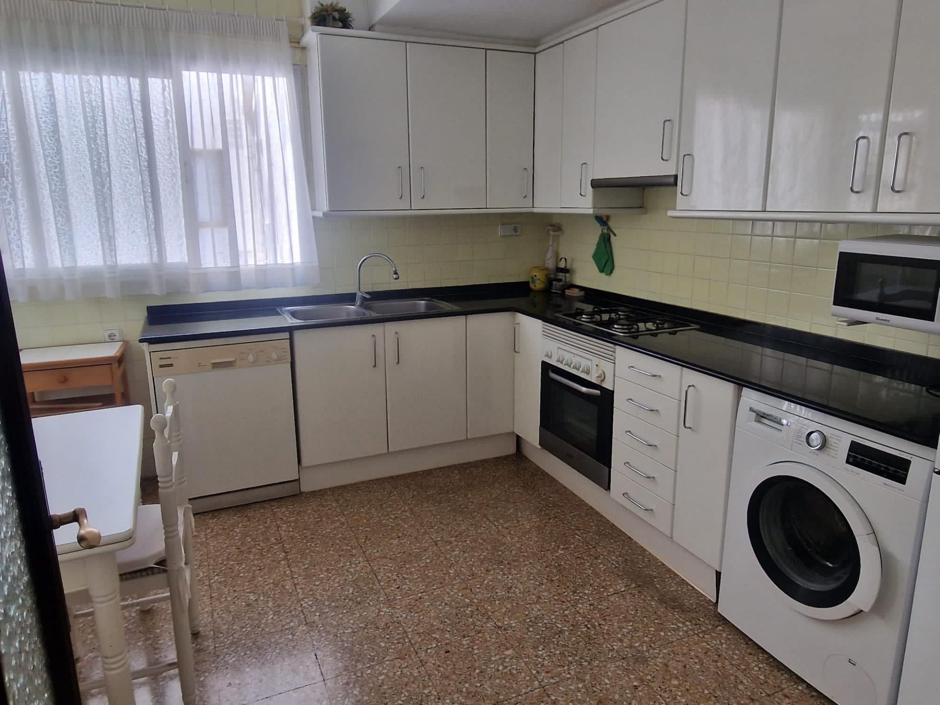 Piso en  Carrer de Lluís Oliag 68 - Foto 3