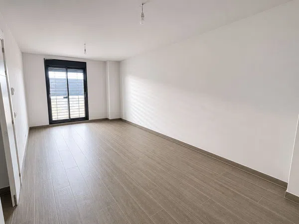 Piso en Calle Luis Buñuel, 20 - Foto 1