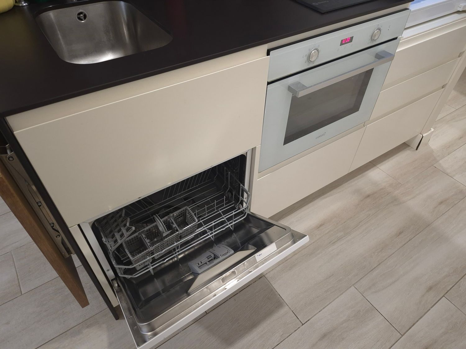 Estudio en calle de García Barbón, 48 - Foto 5