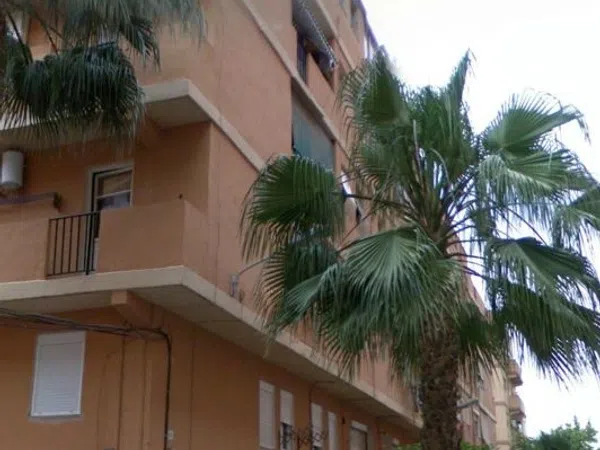 Piso en Calle de Vilanova de Castelló, 17 - Foto 1