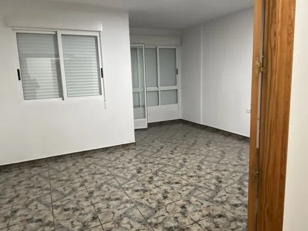 Piso en avenida Juan Carlos I, 26 - Foto 2