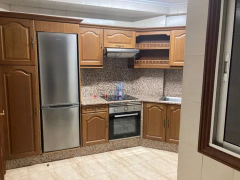 Piso en calle Pintor Laxeiro, 16