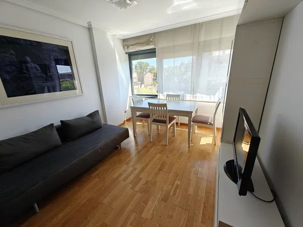 Piso en calle Bausá, 17