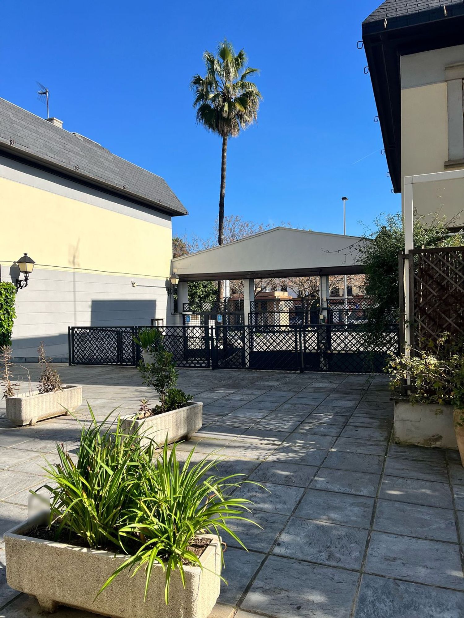 Piso en calle Londres, 36 -42 - Foto 2