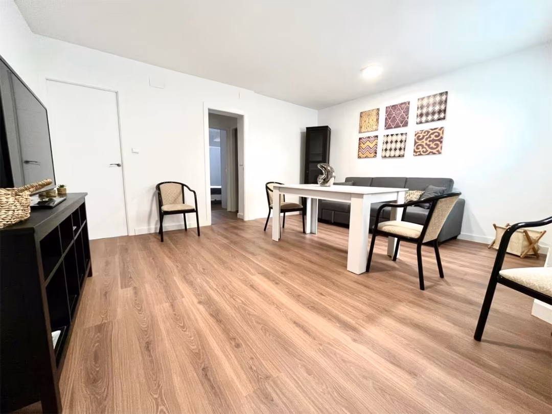 Piso en  Calle Luis Ponce de León 17 - Foto 2