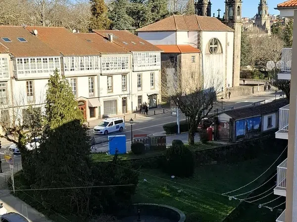 Piso en calle de Montero Rios, 46