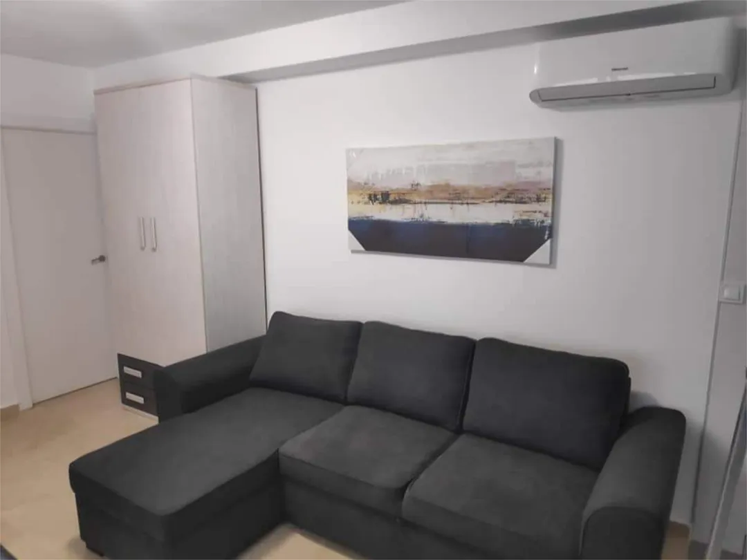 Estudio en  Calle Villa de Rota 5 - Foto 2