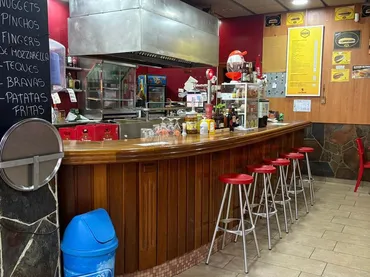 Local comercial en  Carrer de Cervantes 183 - Foto 2