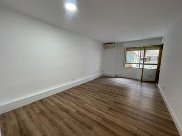 Piso en  Carrer Arquitecto Morell - Foto 1