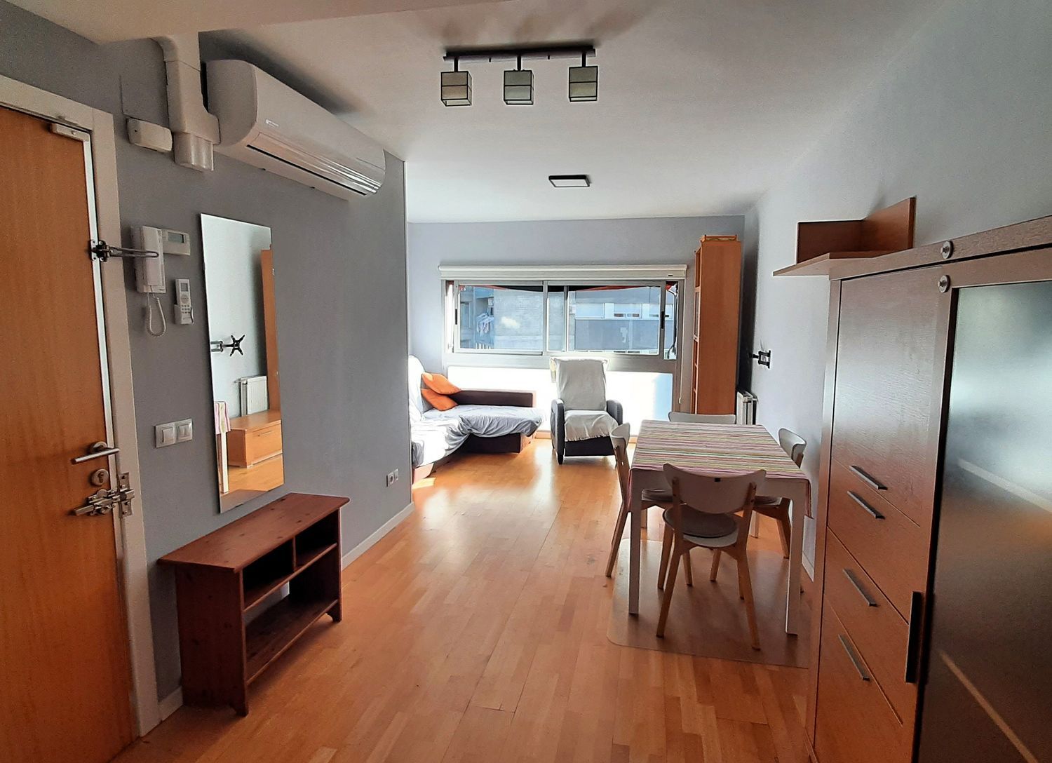 Piso en calle del Doctor Tolosa Latour, 19 - Foto 1