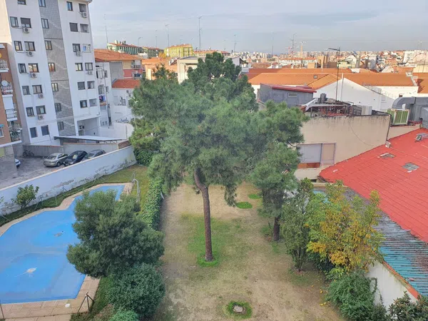 Piso en paseo de la Dirección, 3