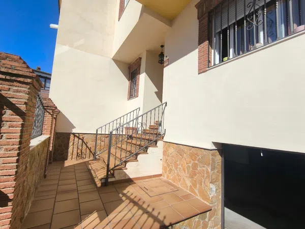 Chalet adosado en Calle Girasol, 1 - Foto 5
