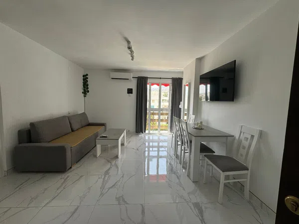 Piso en calle las Naciones, 10