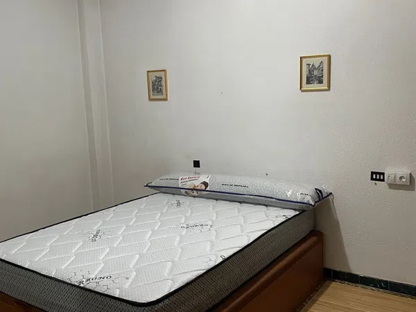 Piso en Calle de Benassal, 8, Zona Hospital-Plaza del Real - Foto 3
