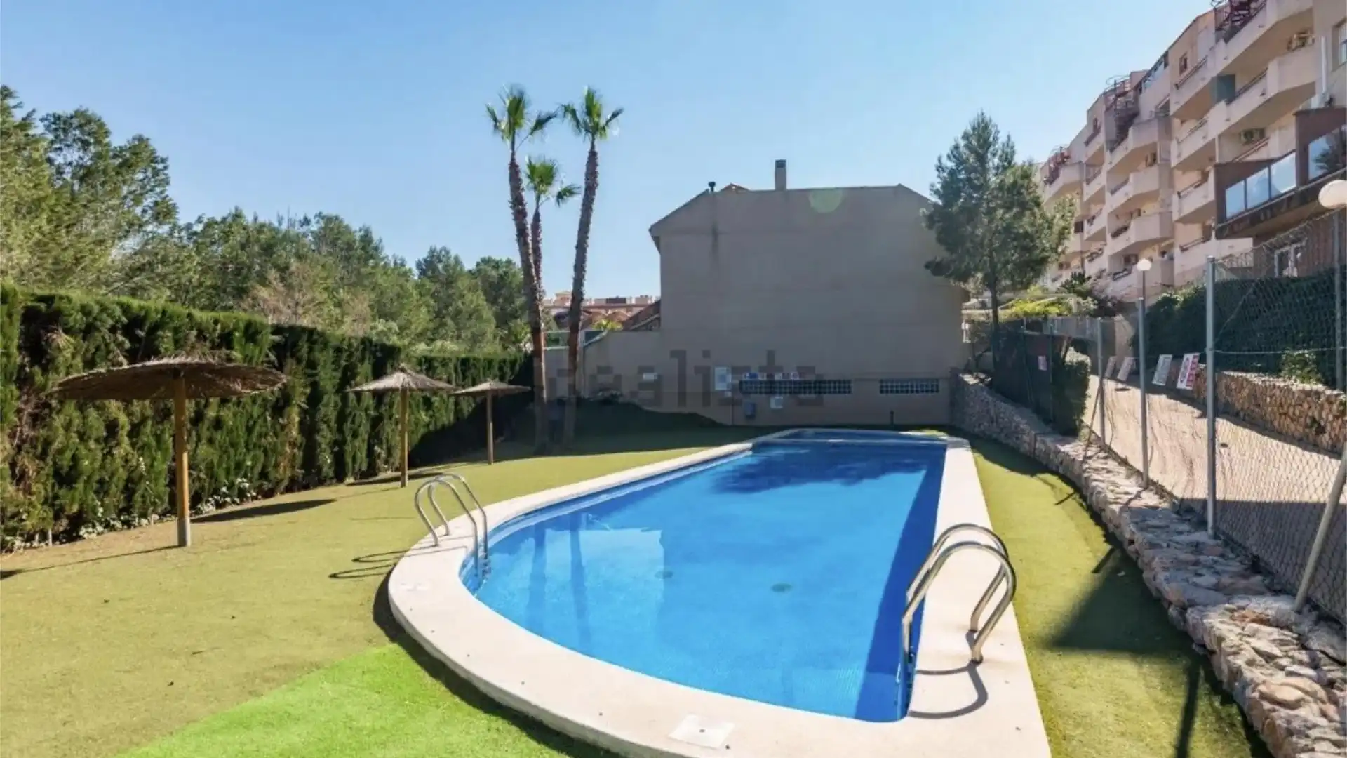 Piso en  Calle Castillo de Aledo 80 - Foto 12