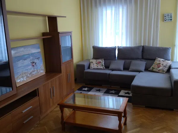 Piso en Calle Marqués de Casa Valdés, 101, Centro - San Lorenzo - Foto 1