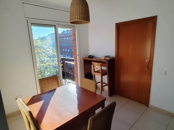 Piso en calle del pla de Baix, 28