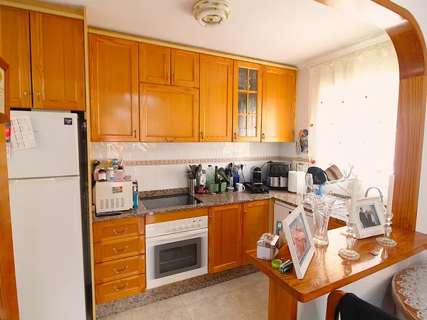 Chalet adosado en Calle Baikal, 8, Zona Lago - Los Almendros - Foto 6