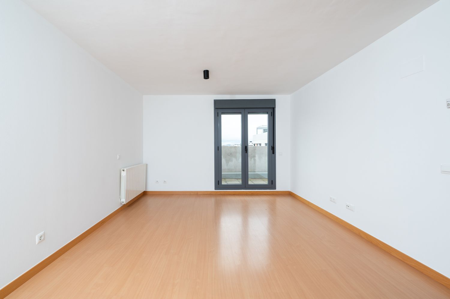 Ático en calle de Lina Odena