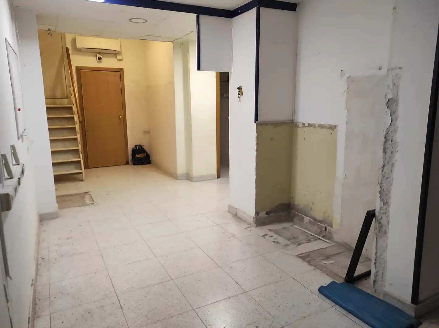 Local comercial en Esplugues de Llobregat - Foto 6