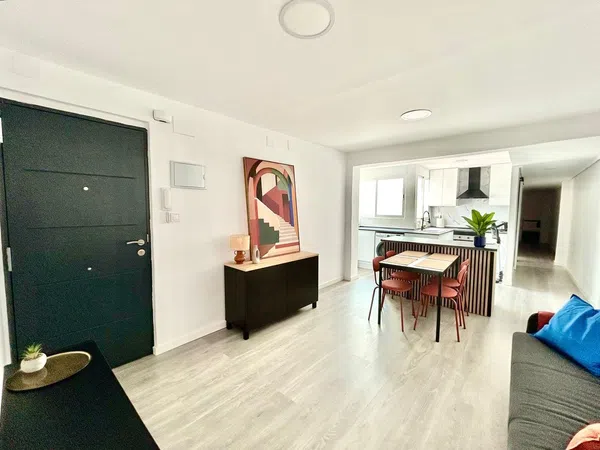 Piso en Calle de Sanz de Bremond, 3, Zona Plaza Illes Columbretes - Foto 1