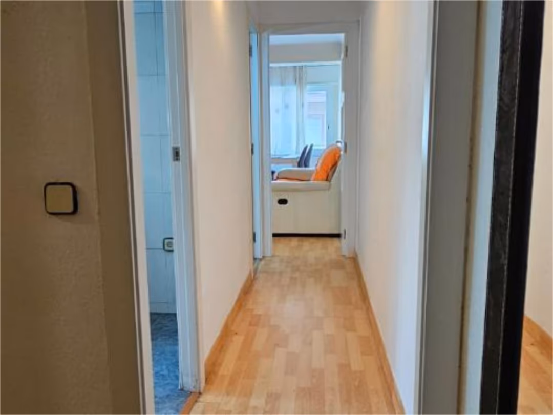 Piso en  Carrer de Baltasar d'Espanya 52 - Foto 3