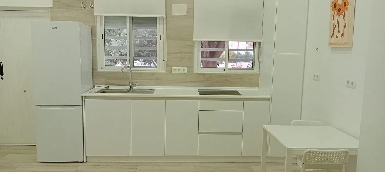 Estudio en calle Llobregat, 5 - Foto 1