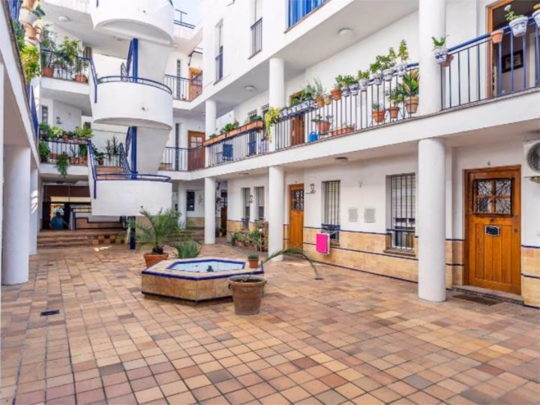 Apartamento en  Calle Duque Cornejo 42 - Foto 11