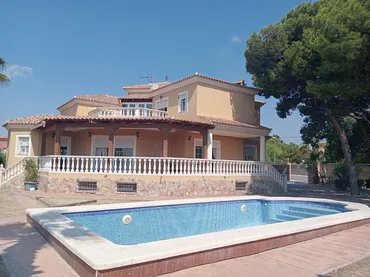 Chalet en  Carrer l'Hematites 18 - Foto 3