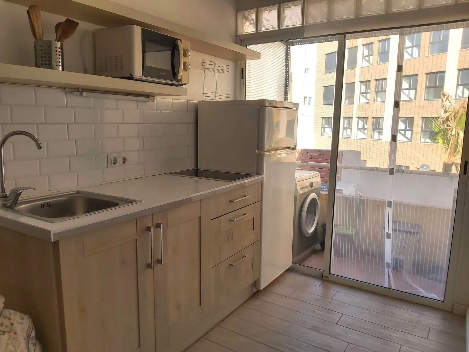 Estudio en calle de San José, 33 - Foto 1