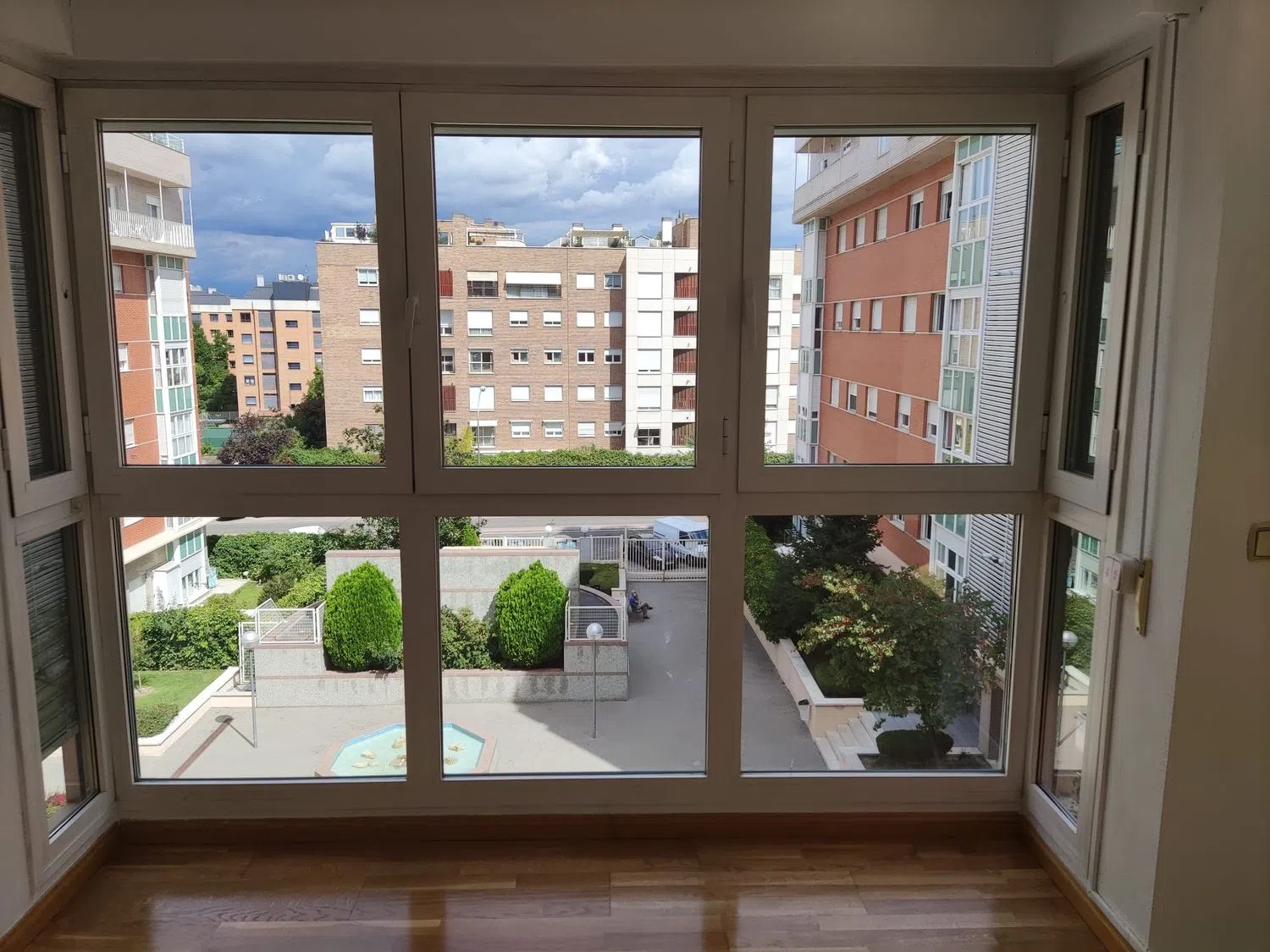 Piso en avenida del Talgo, 85 - Foto 2