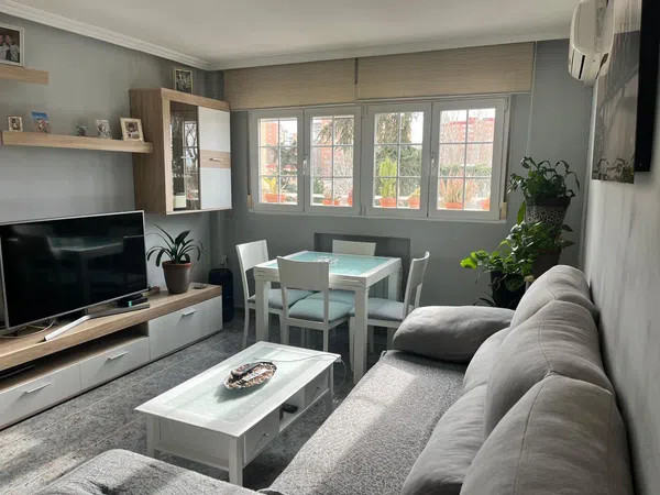 Piso en calle de Ajofrín, 6