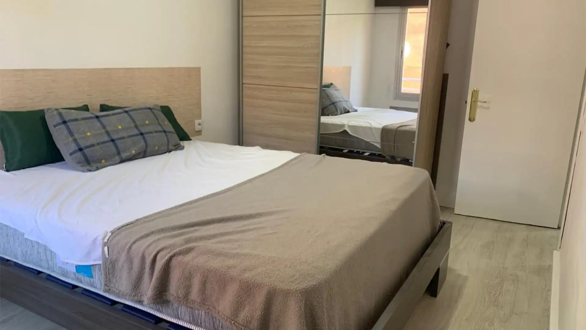 Piso en  Pasaje de Teba 2 - Foto 9