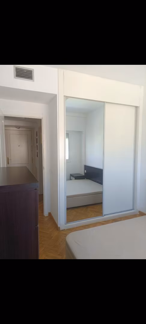 Apartamento en  Calle de Julián Camarillo 59 - Foto 9